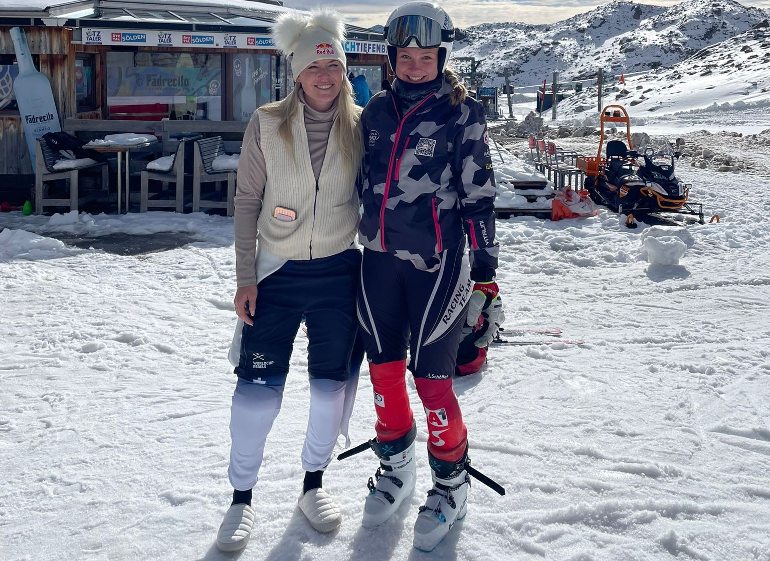 LSVK-Theresa Mörtl trifft US-Lindsey Vonn beim Training